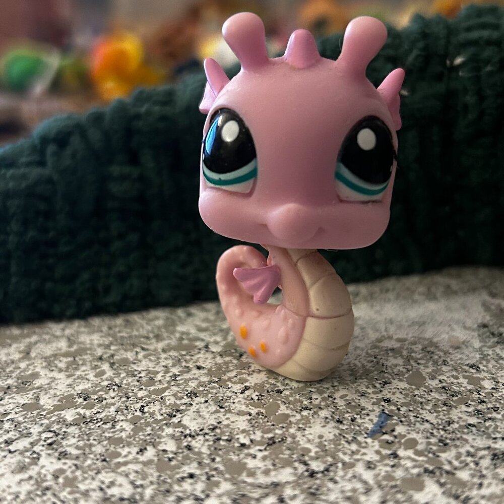 SEAHORSE #1352 - Authentic Littlest Pet Shop - Hasbro LPS